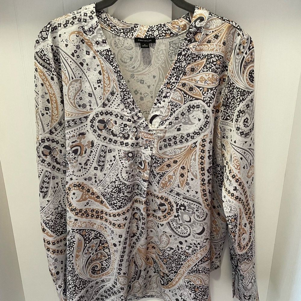 Paisley Print Women's Top - Black, White, Tan